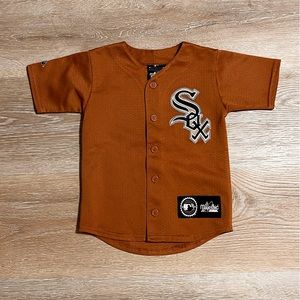 Youth Kids Unisex Official Chicago White Sox MLB Jersey in Burnt Orange Size M
